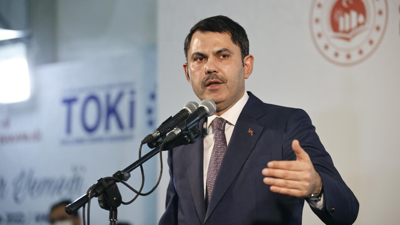 Sındırgı’da depremzedelerin yüzü güldü! Bakan Kurum duyurdu: Çok yakında teslim edeceğiz! Adile Teyze: Murat oğlum söz verdi... Hayallerimden bile güzel olmuş - Resim : 2